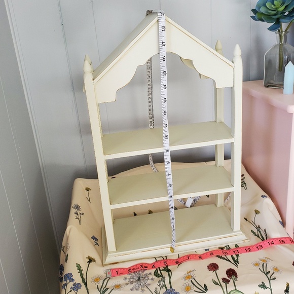 Vintage cottagecore shabby chic cream shelf, fair condition - Picture 4 of 7